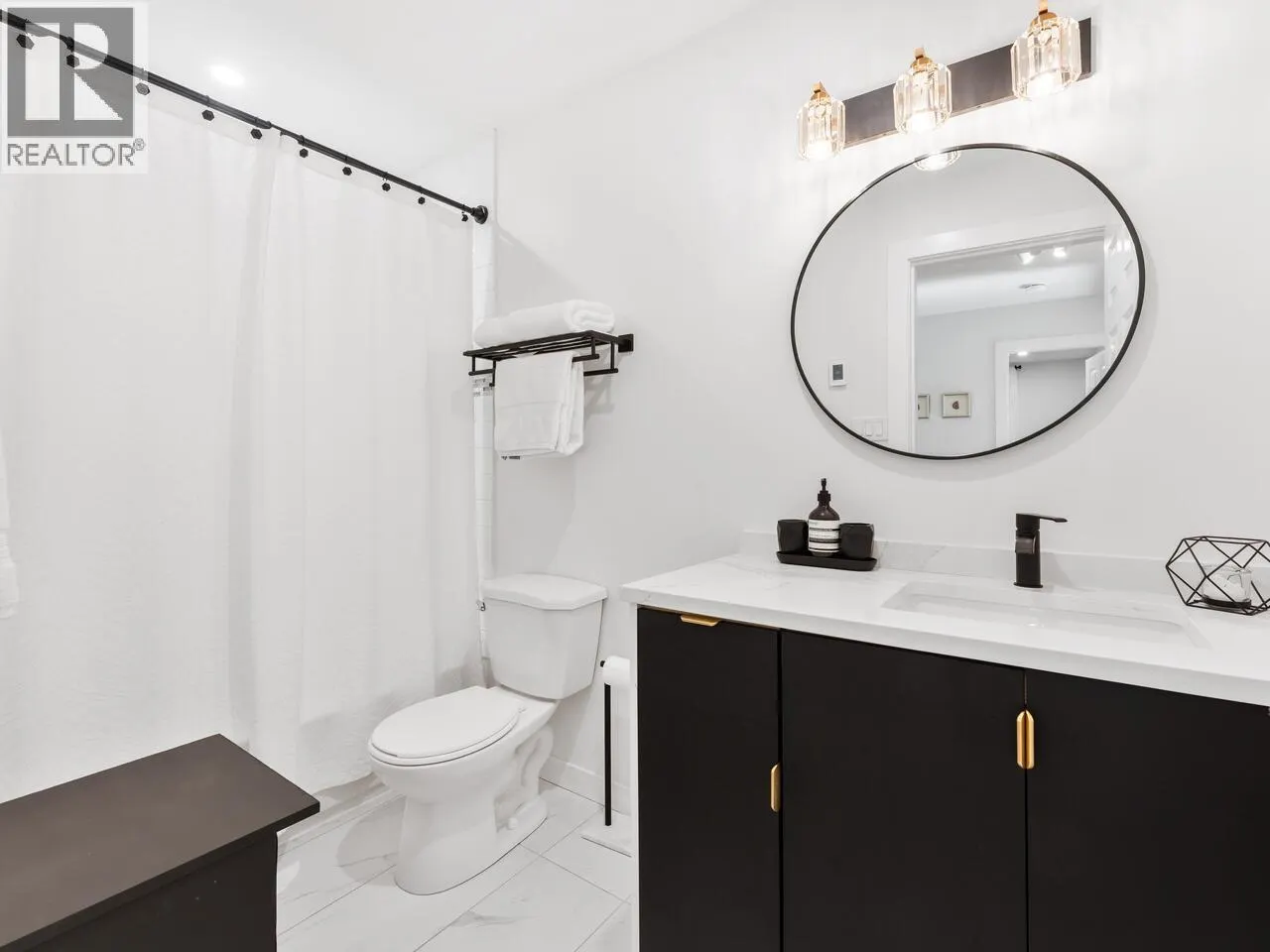 848 W 16TH STREET