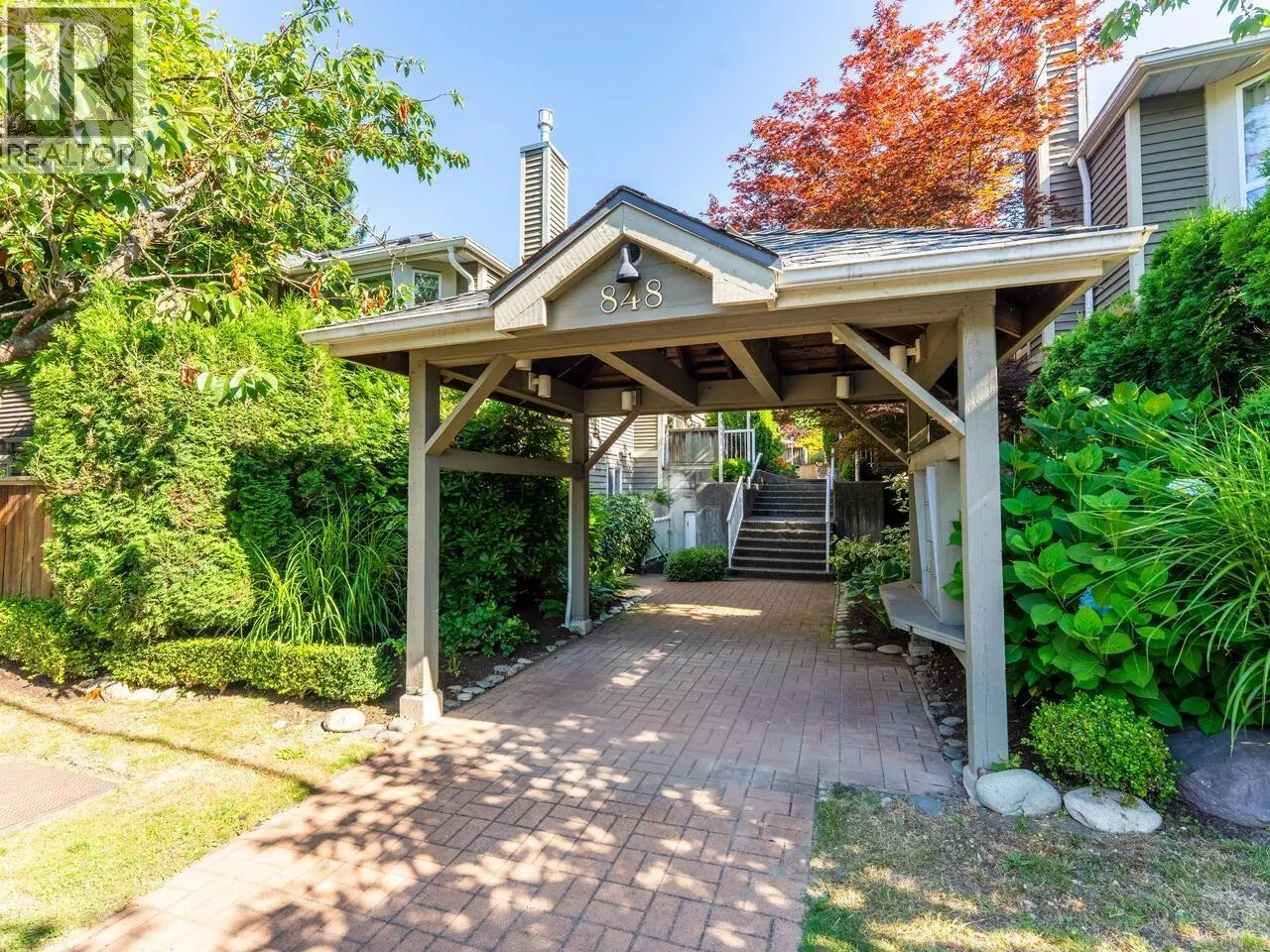 848 W 16TH STREET