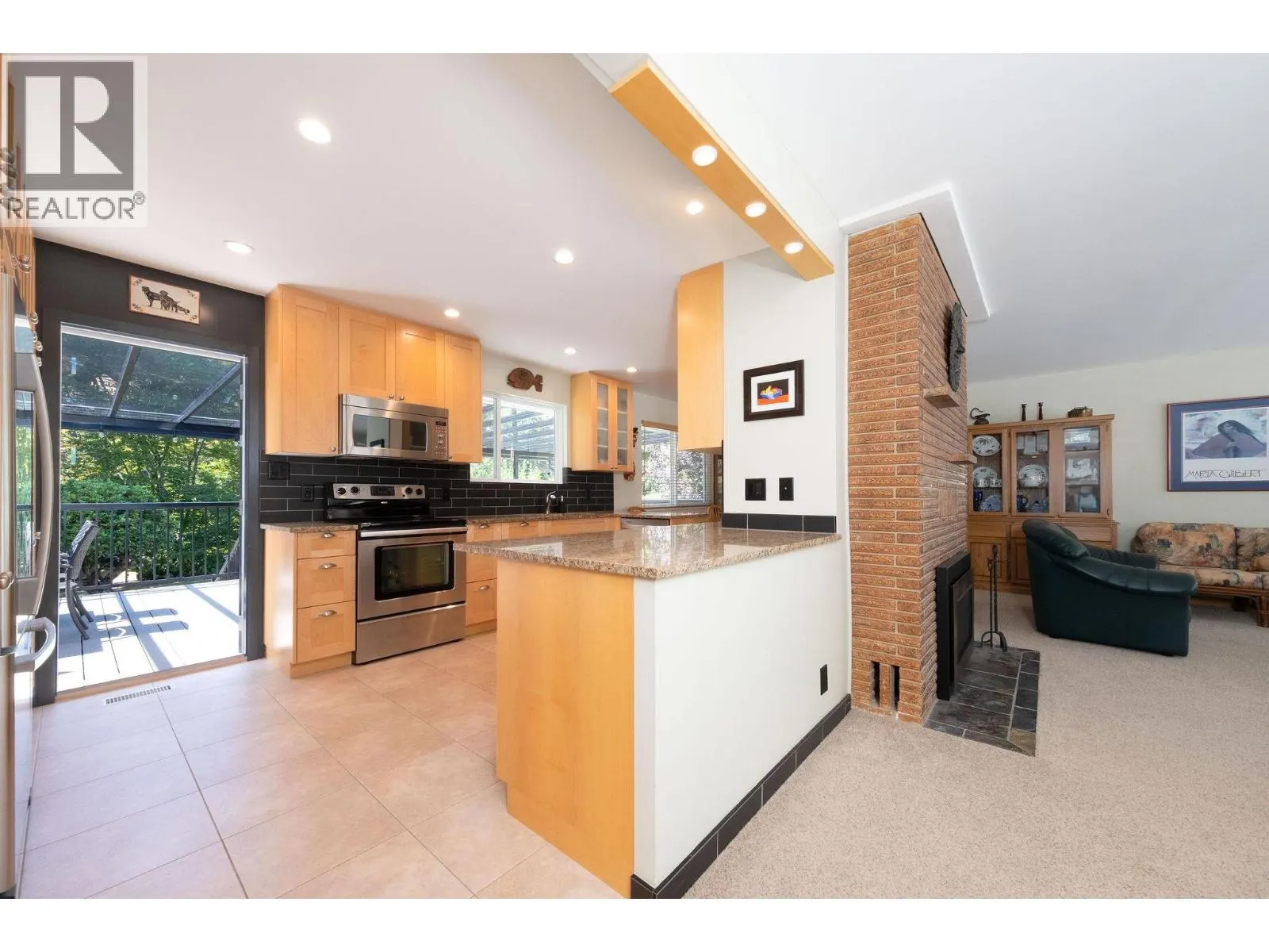 2573 KILMARNOCK CRESCENT