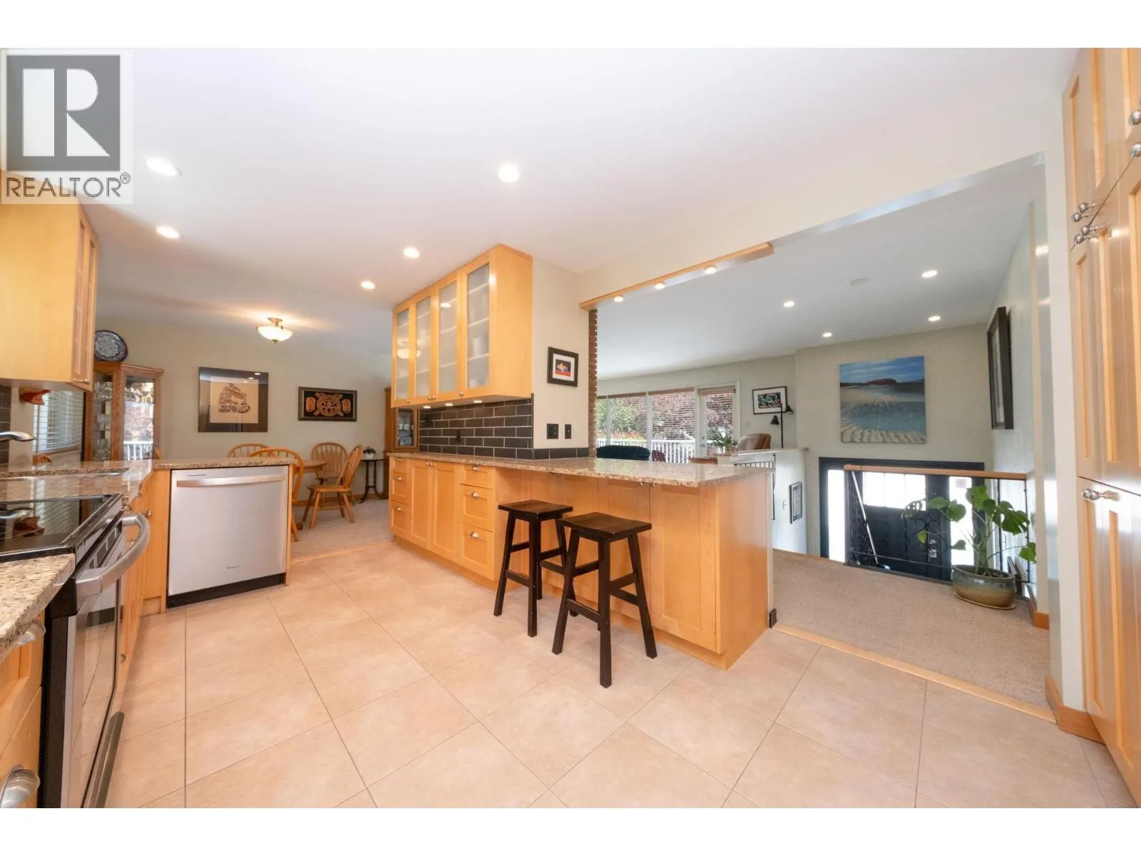2573 KILMARNOCK CRESCENT