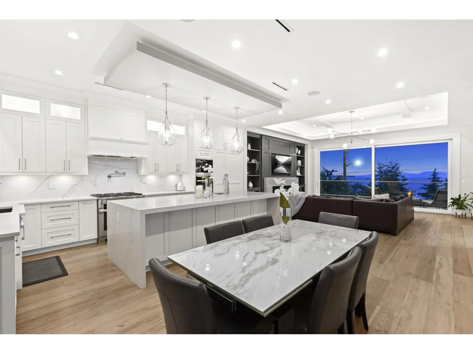 13141 MARINE DRIVE