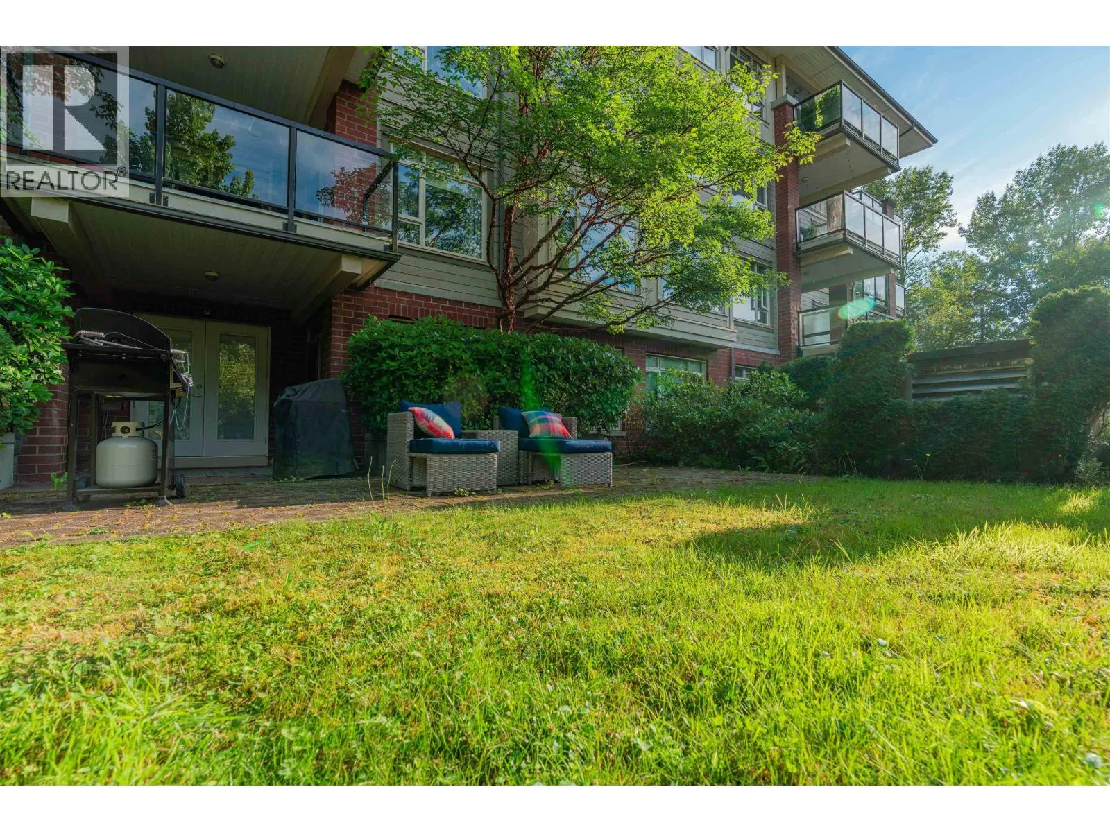 105 100 CAPILANO ROAD