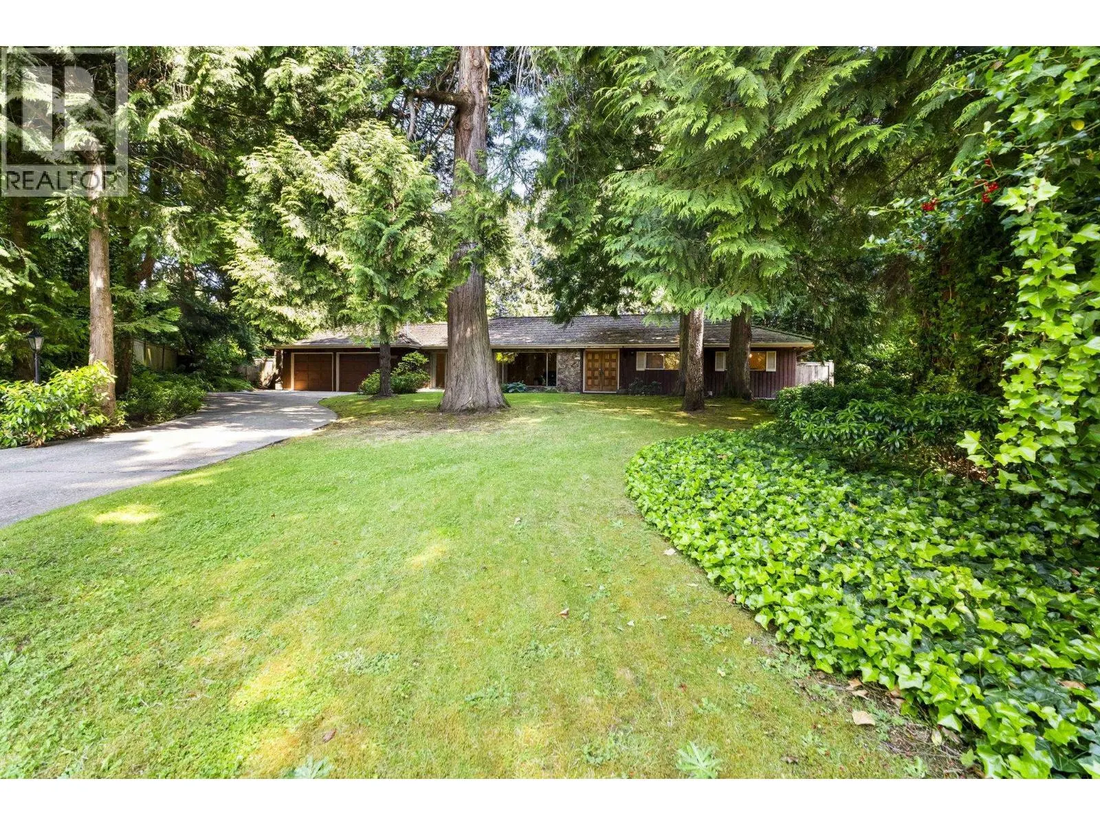 1004 PACIFIC DRIVE