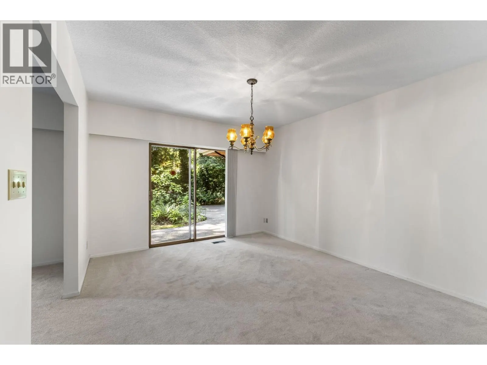 1004 PACIFIC DRIVE