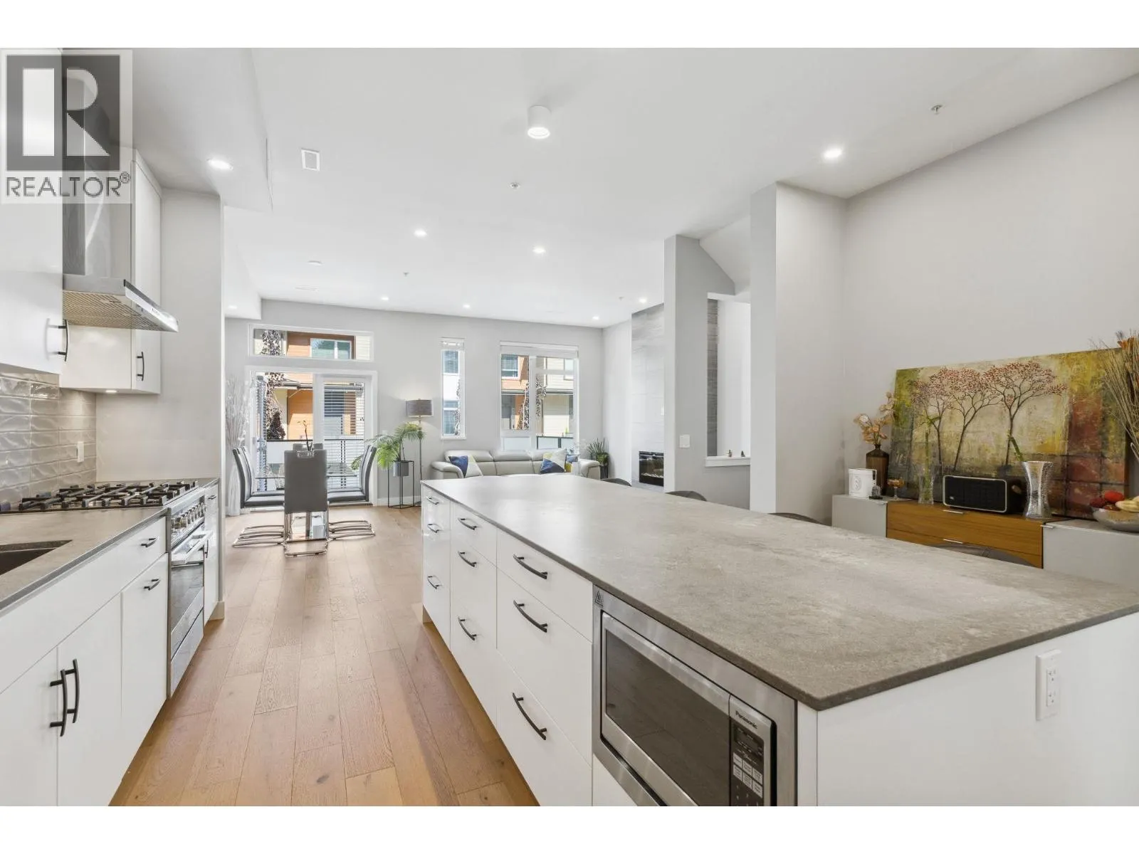 4684 CAPILANO ROAD