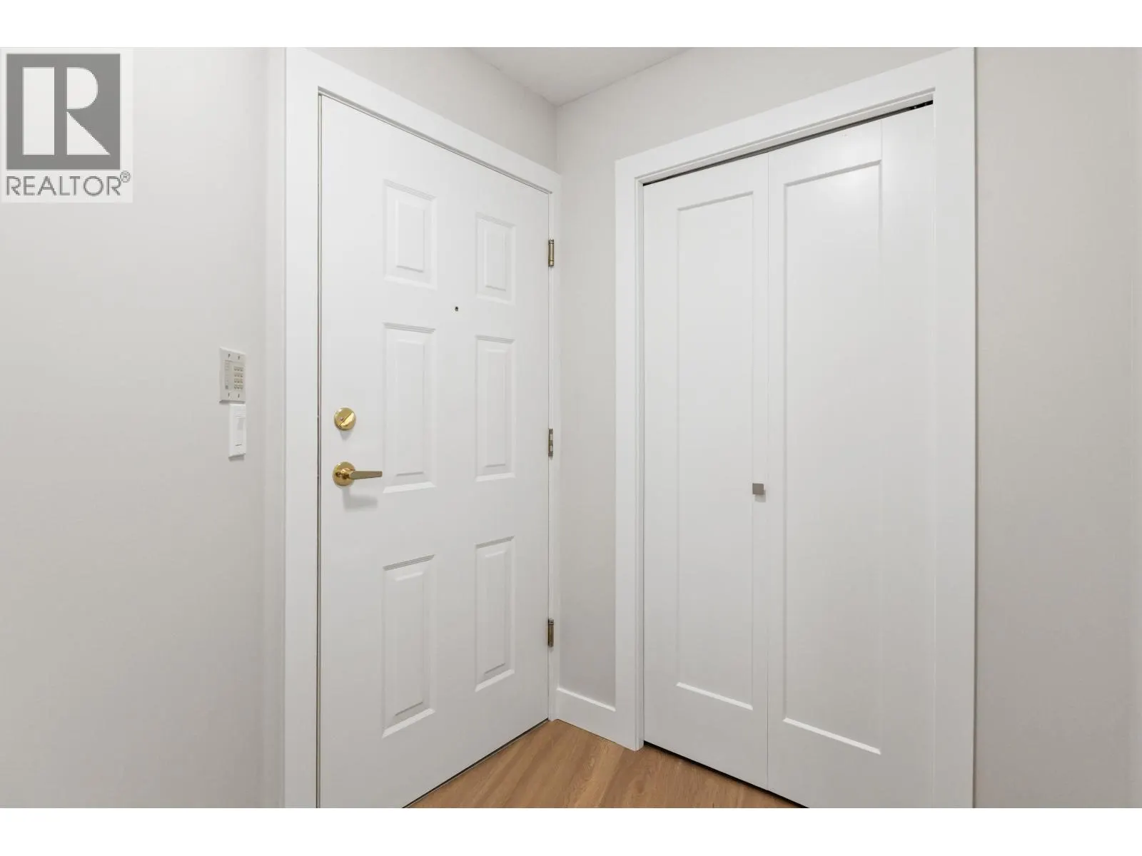 225 22611 116 AVENUE