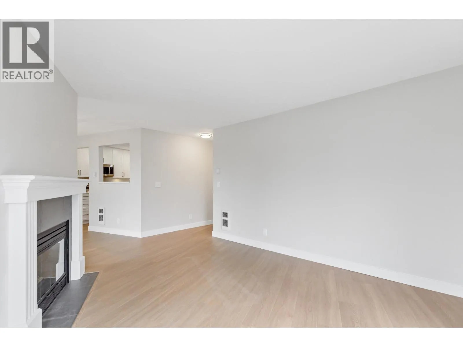 225 22611 116 AVENUE