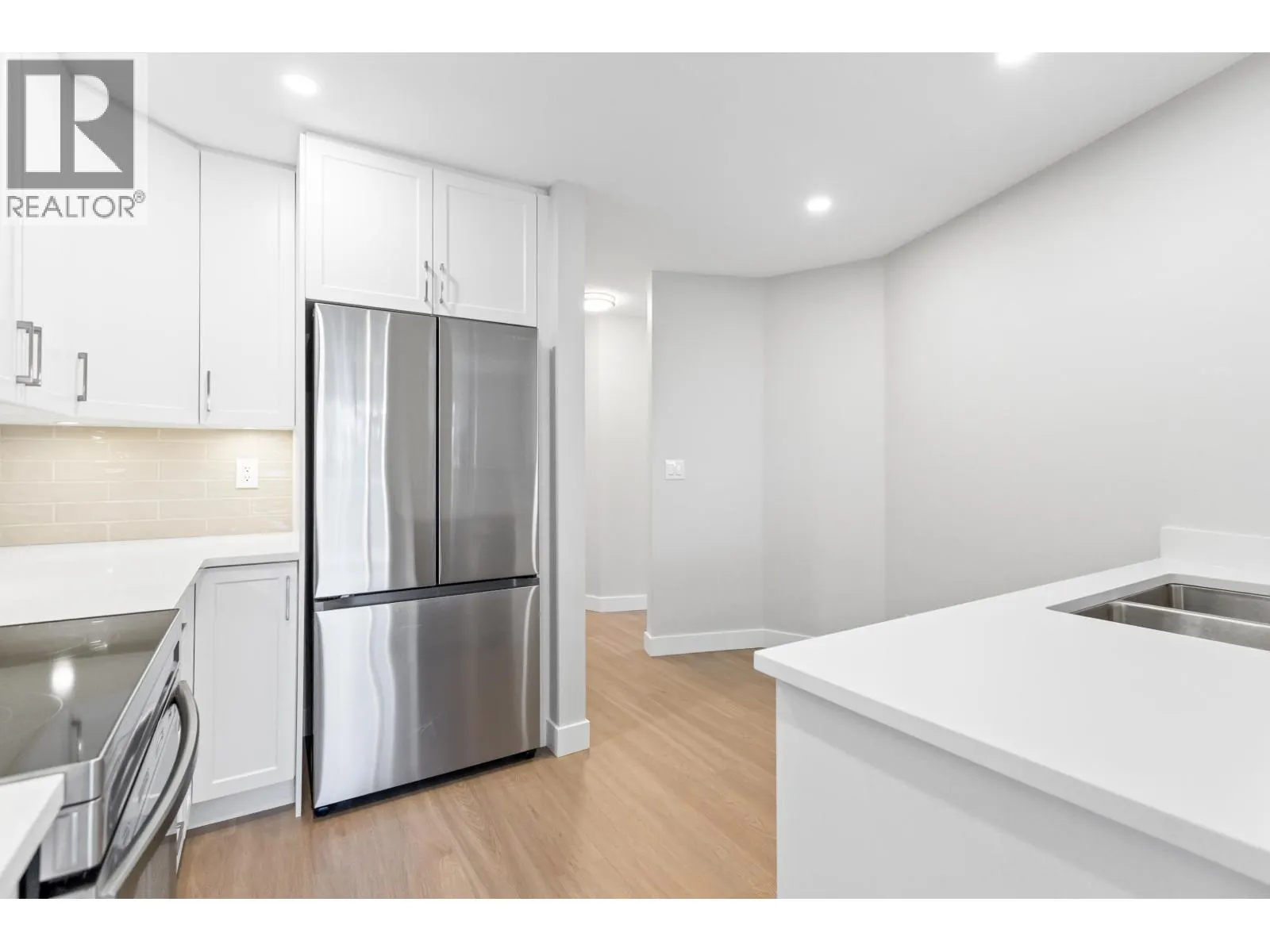 225 22611 116 AVENUE