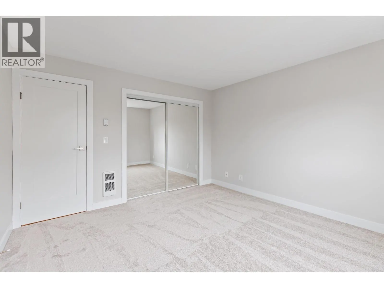225 22611 116 AVENUE
