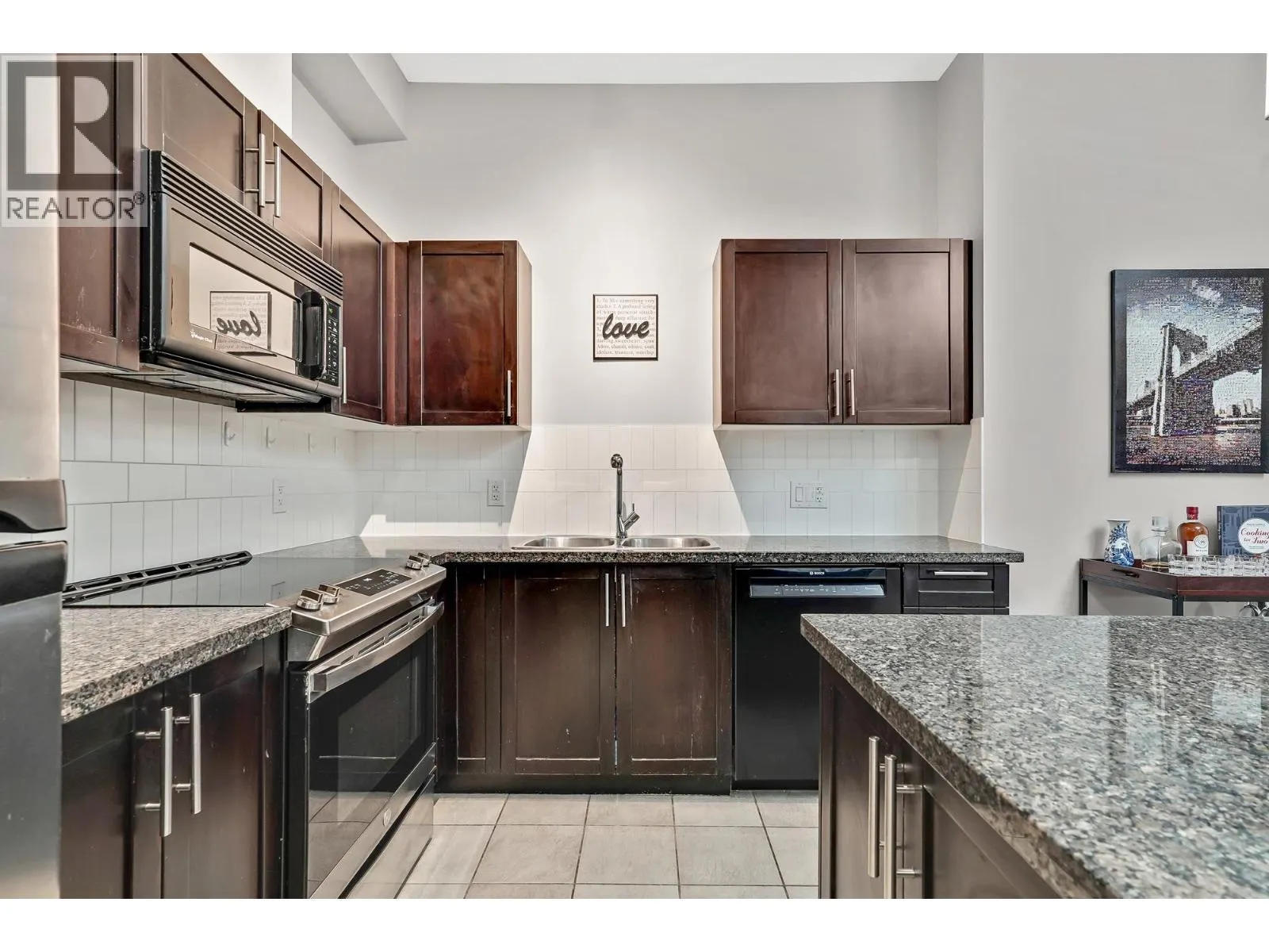 102 12283 224 STREET