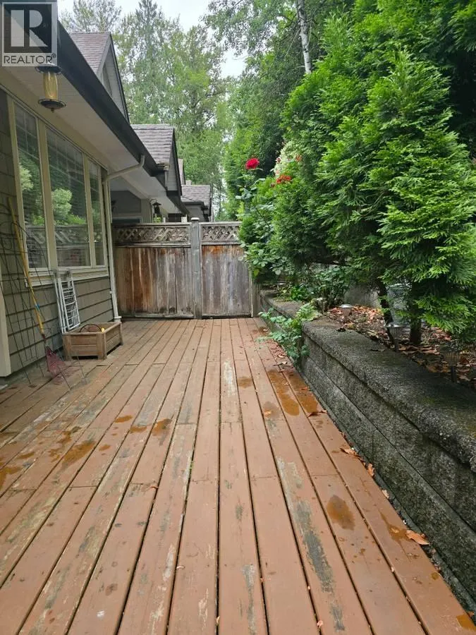 16 23233 KANAKA WAY