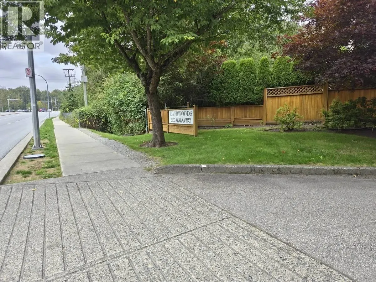 16 23233 KANAKA WAY