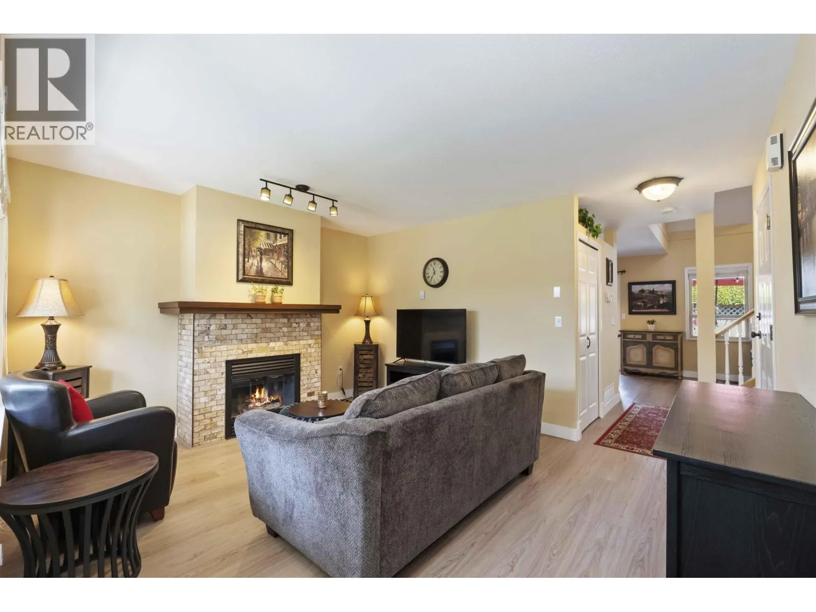 11 11860 210 STREET