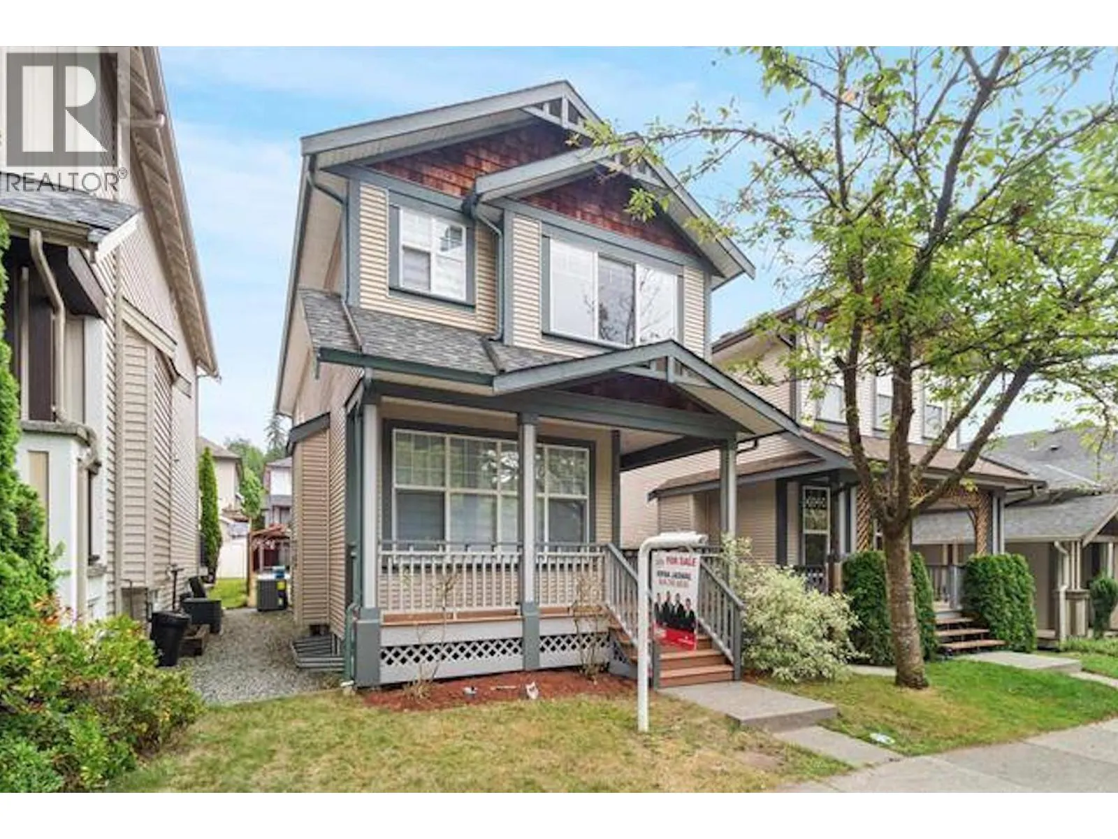Upper 10320 243 ST