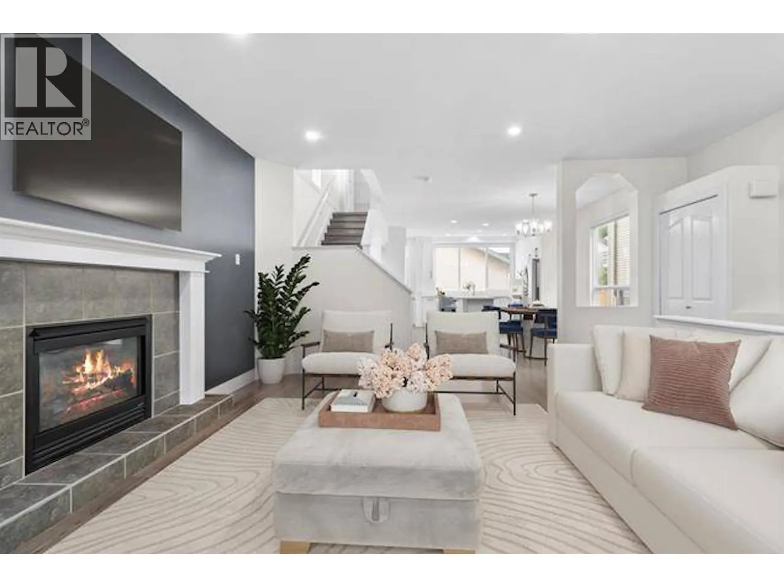 Upper 10320 243 ST