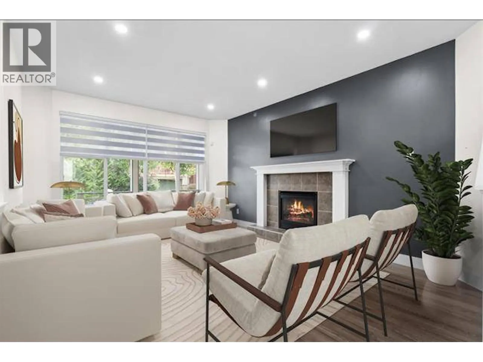 Upper 10320 243 ST