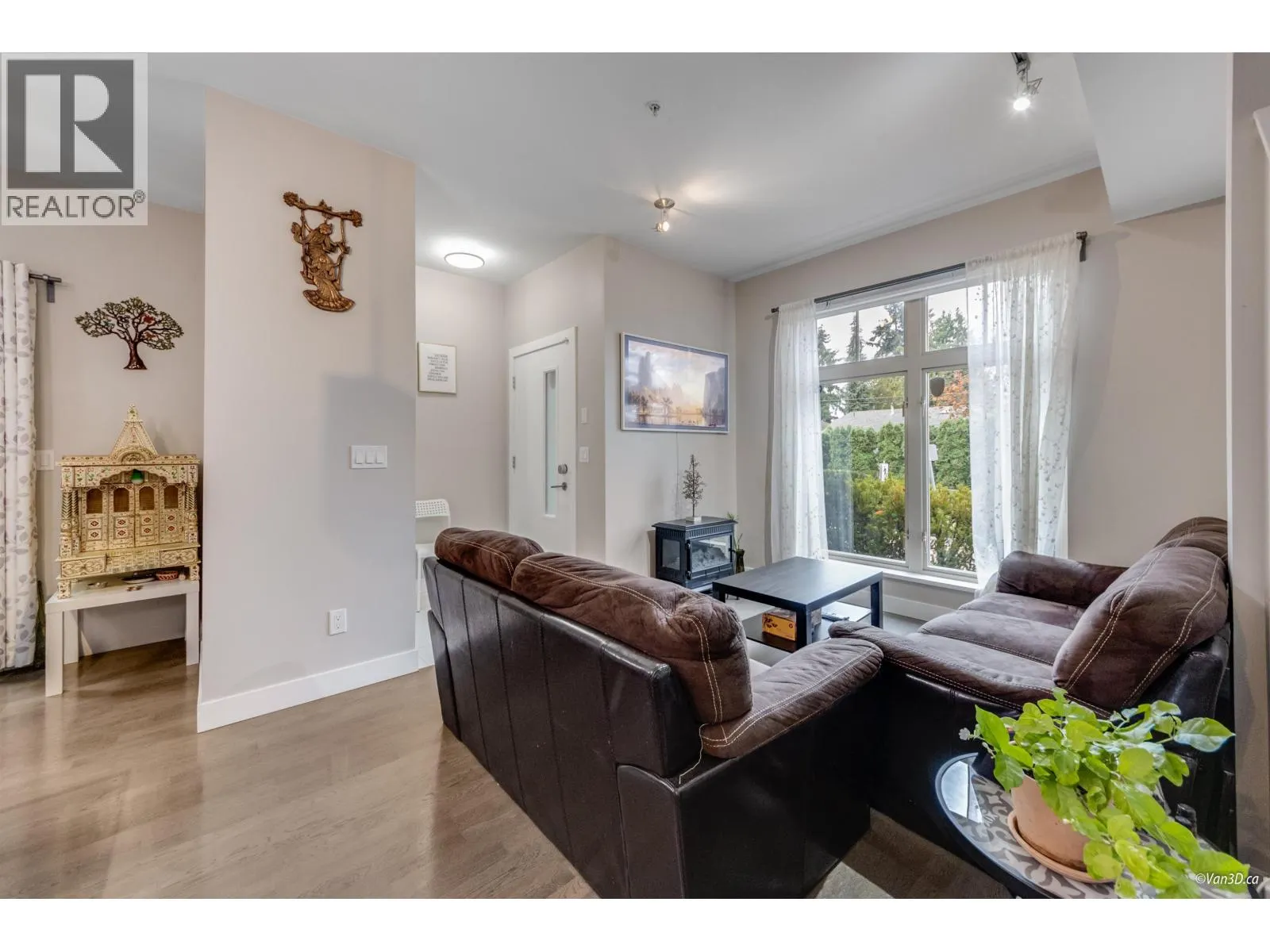 9 10119 RIVER DRIVE