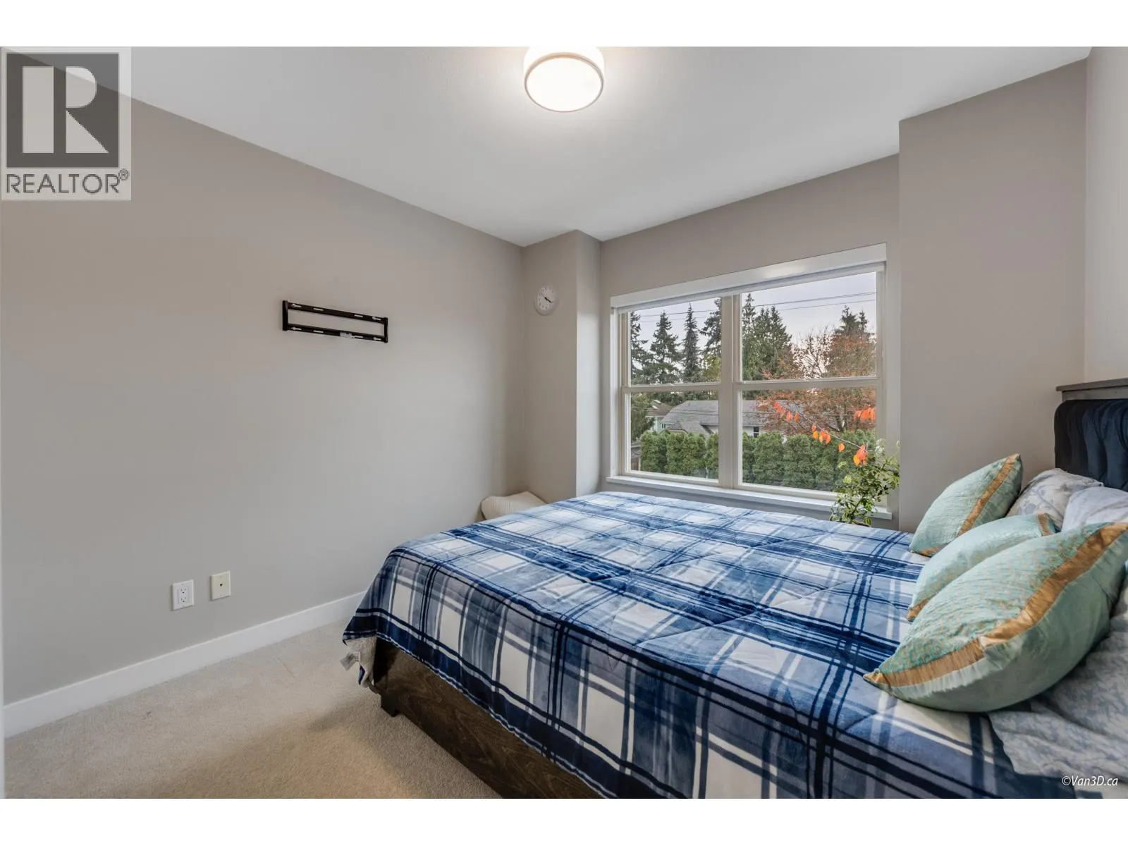9 10119 RIVER DRIVE