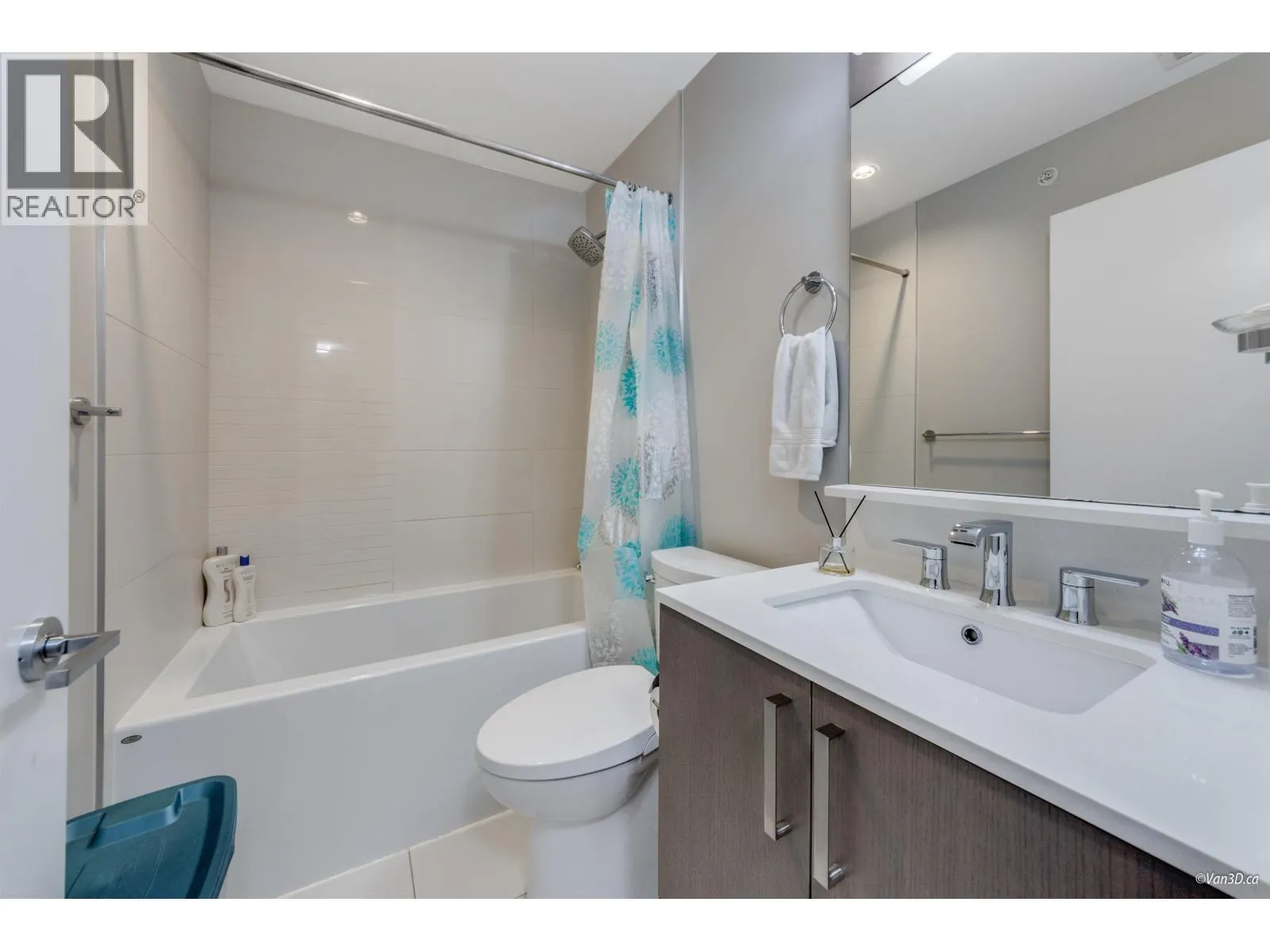9 10119 RIVER DRIVE