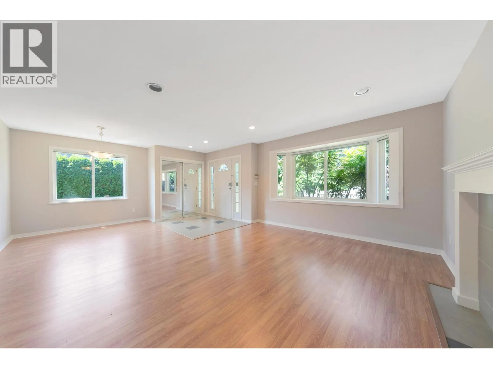 235 W 19TH STREET