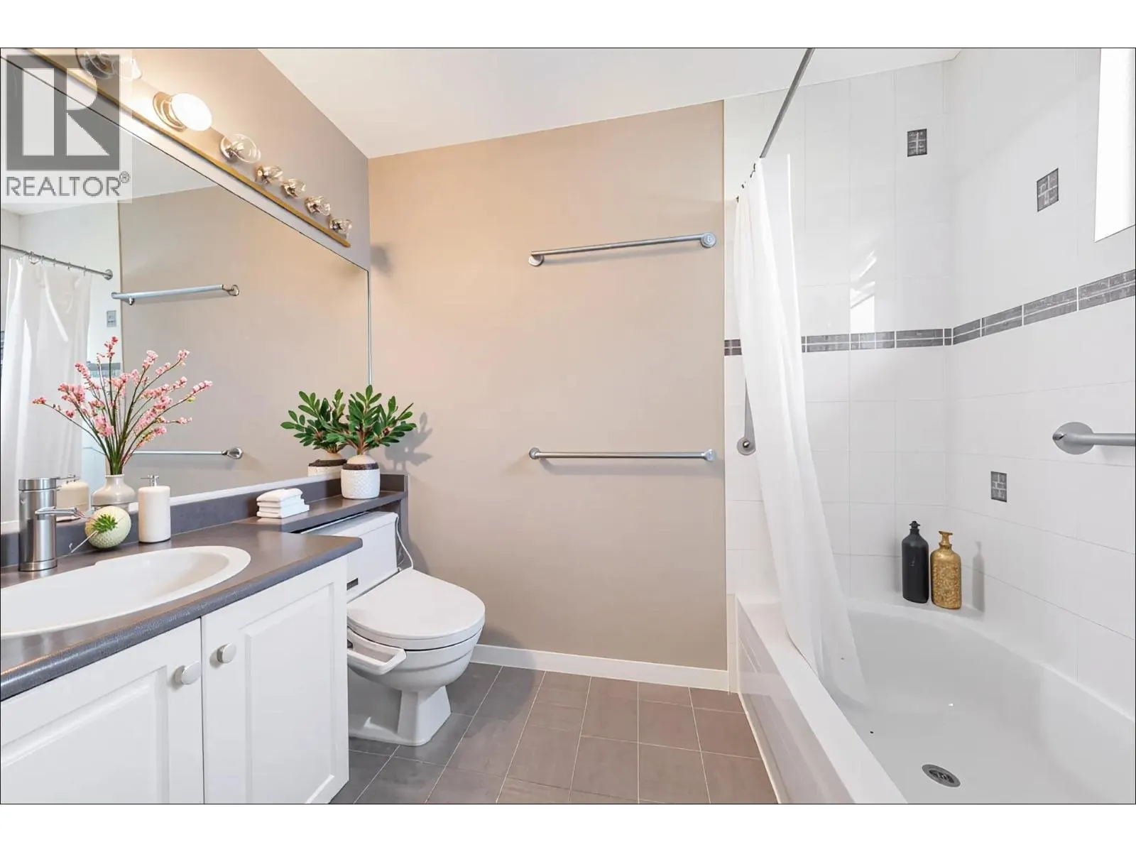 235 W 19TH STREET