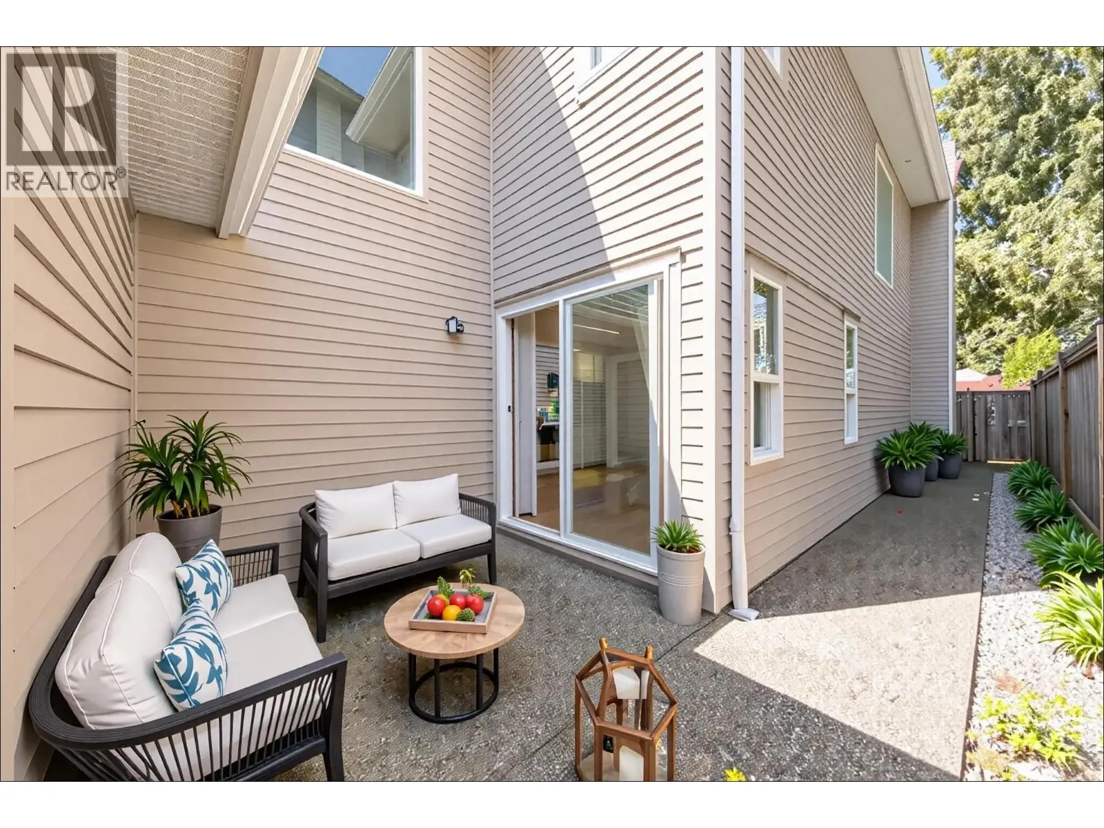 235 W 19TH STREET