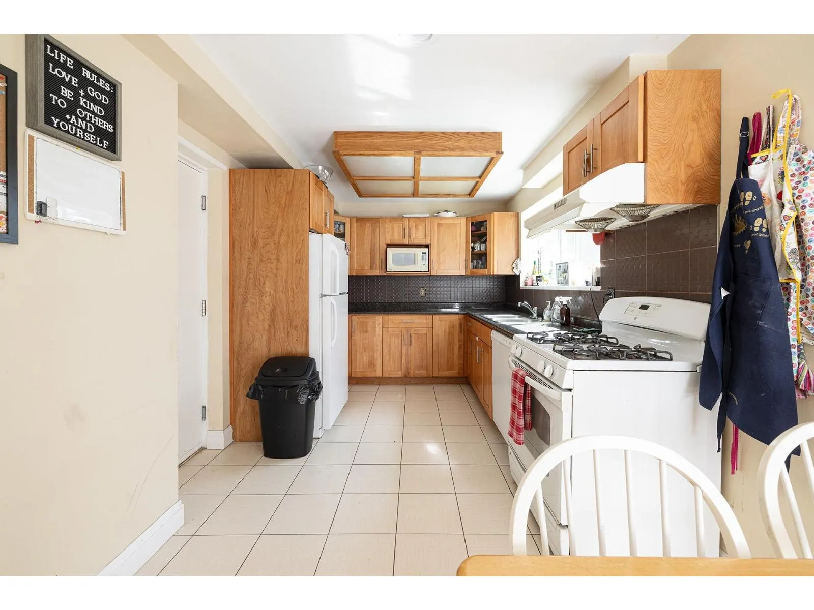 11055 LINCOLN DRIVE