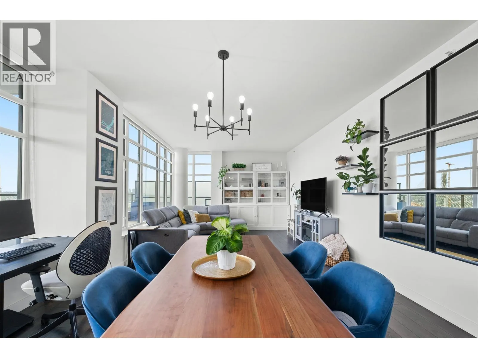 1801 188 AGNES STREET