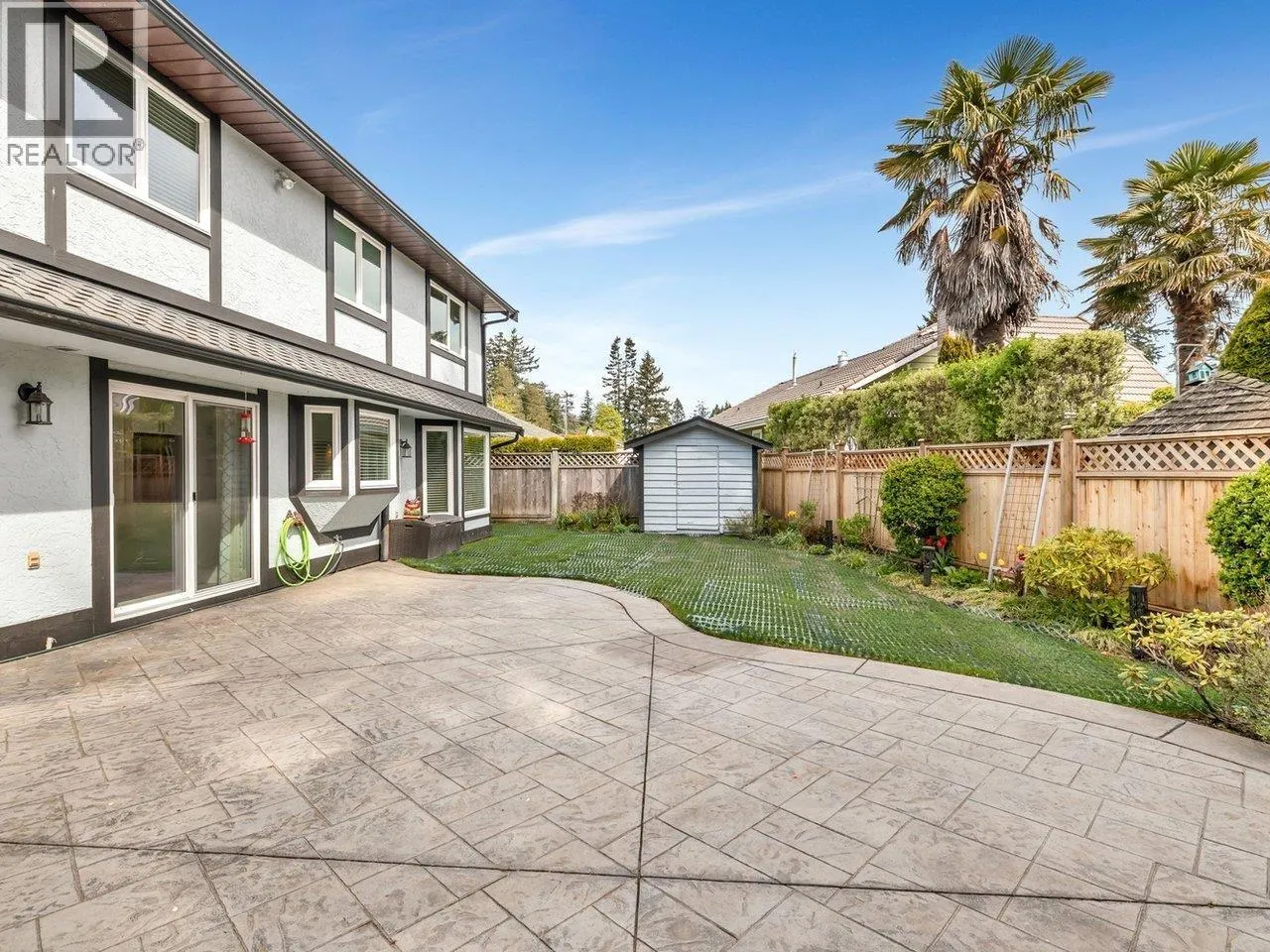 810 ENGLISH BLUFF ROAD