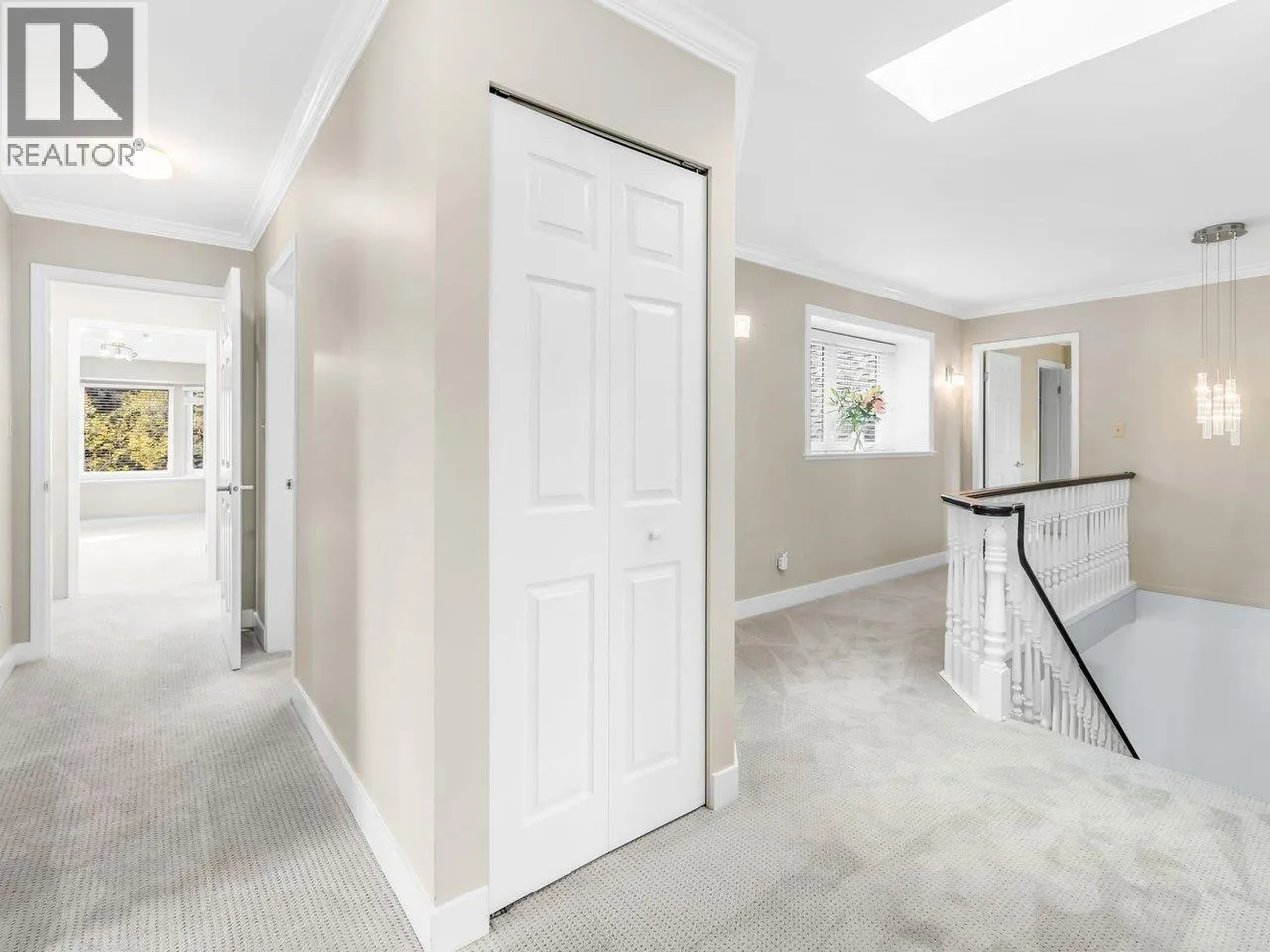 810 ENGLISH BLUFF ROAD