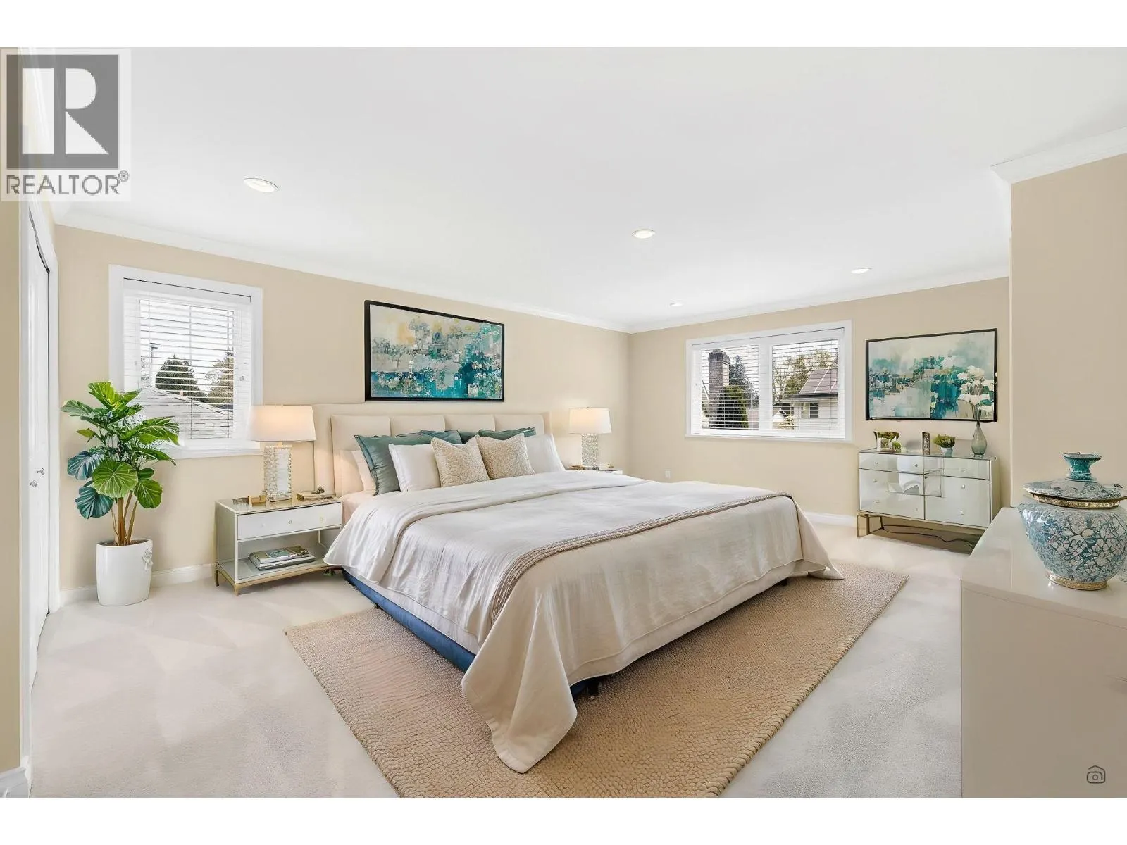810 ENGLISH BLUFF ROAD