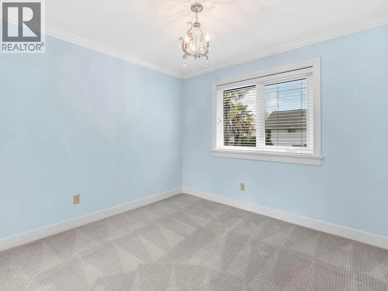 810 ENGLISH BLUFF ROAD