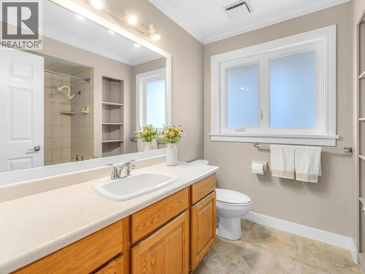 810 ENGLISH BLUFF ROAD