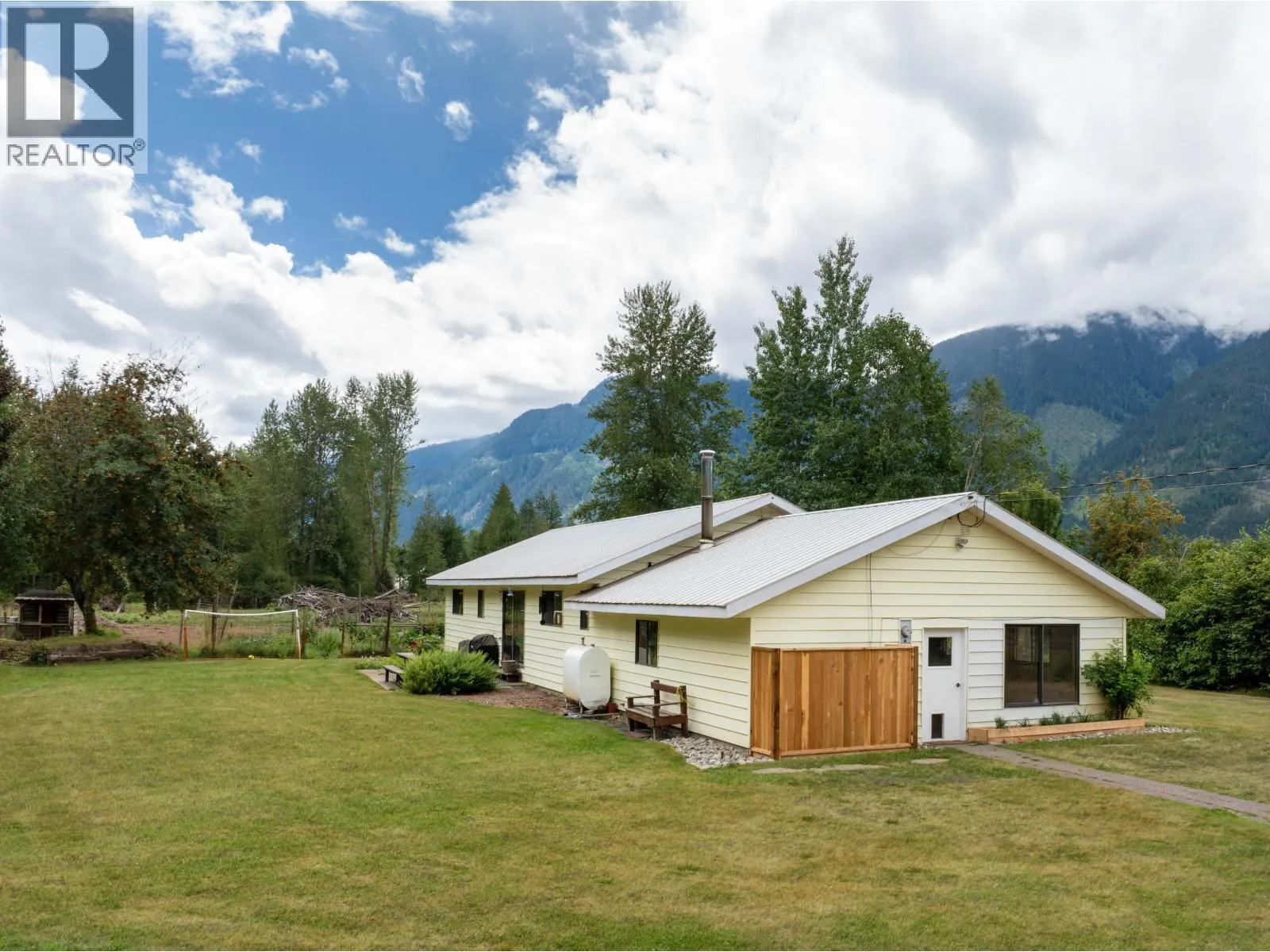 8988B PEMBERTON MEADOWS ROAD