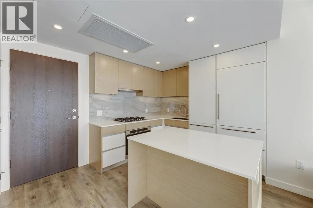 2207 200 KLAHANIE COURT