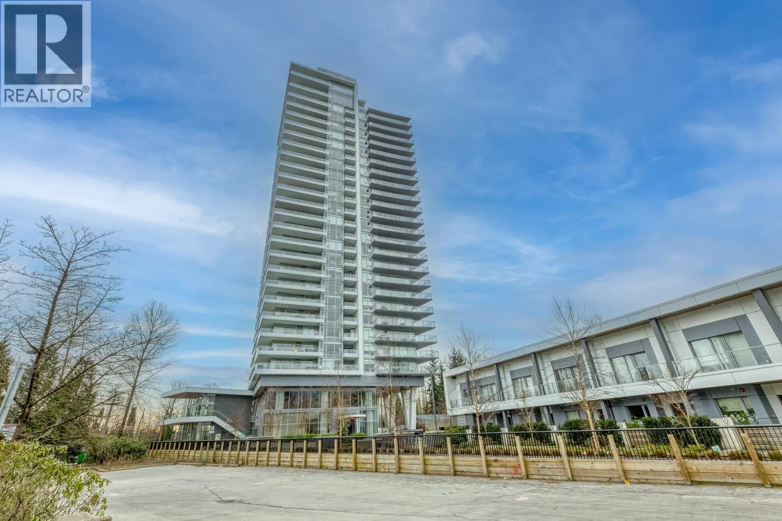 2207 200 KLAHANIE COURT