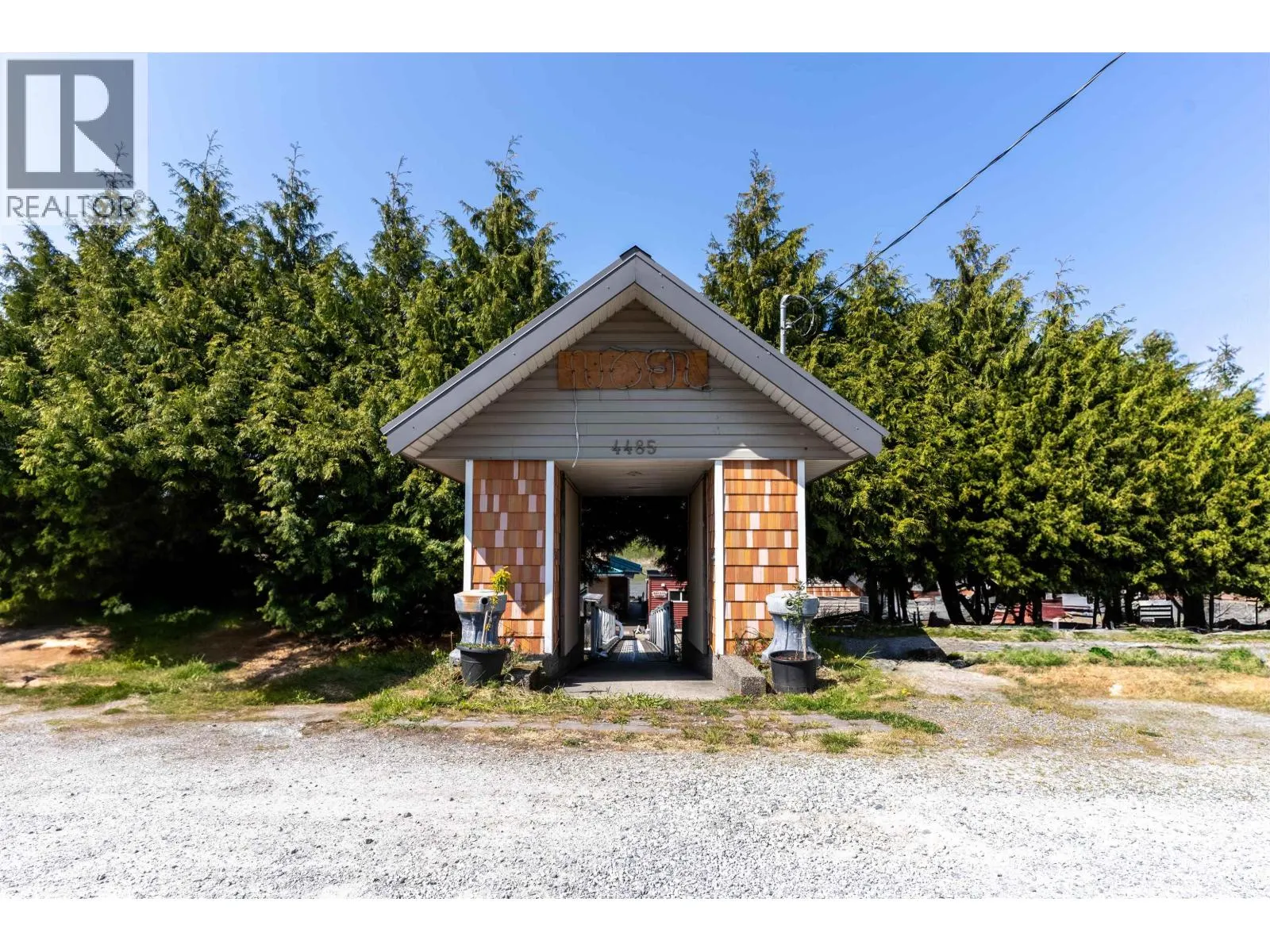 2 4485 W RIVER ROAD