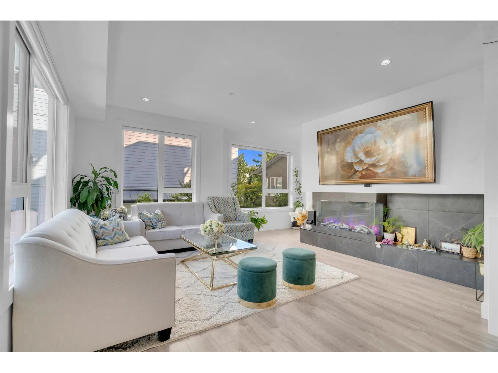 24 15030 28 AVENUE