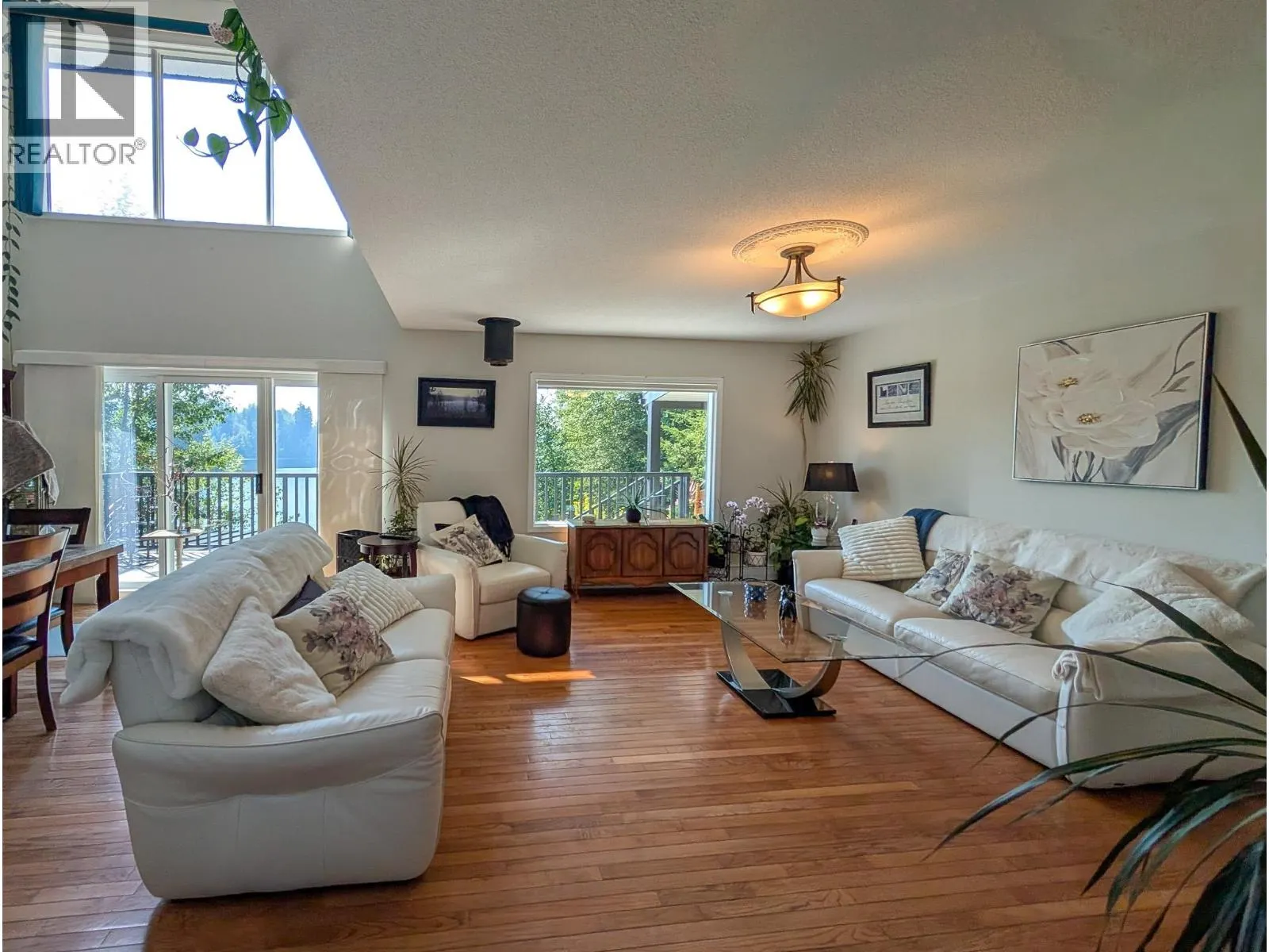 13010 LAKESIDE DRIVE