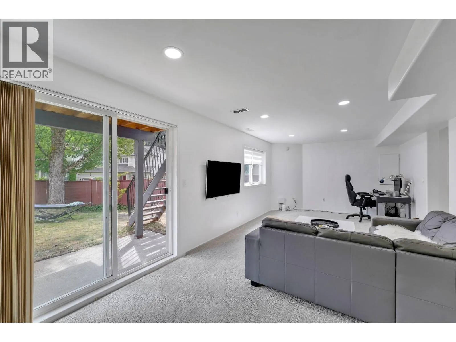 2501 MICA PLACE