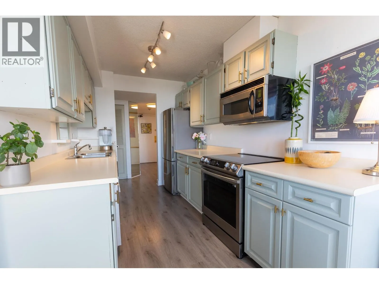 1404 7235 SALISBURY AVENUE