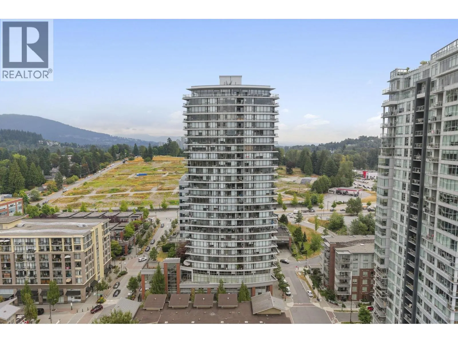 1104 400 CAPILANO ROAD