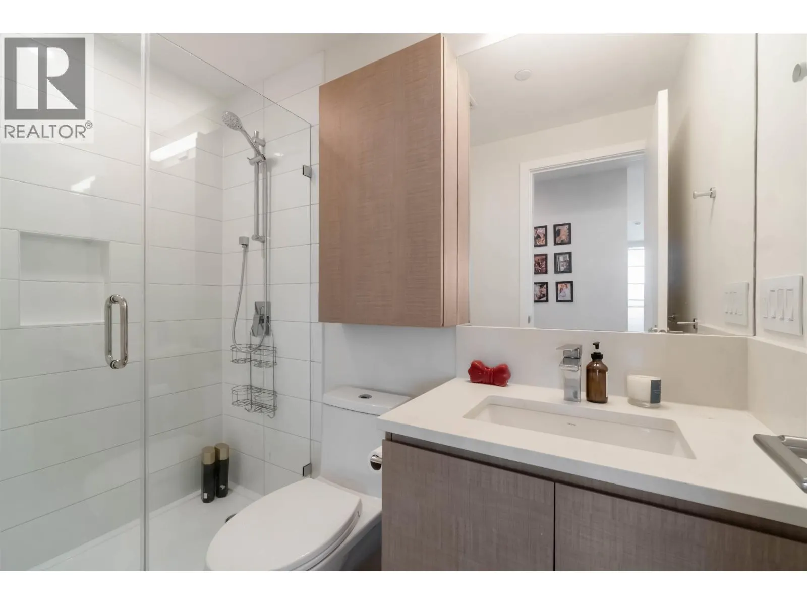 2607 4168 LOUGHEED HIGHWAY