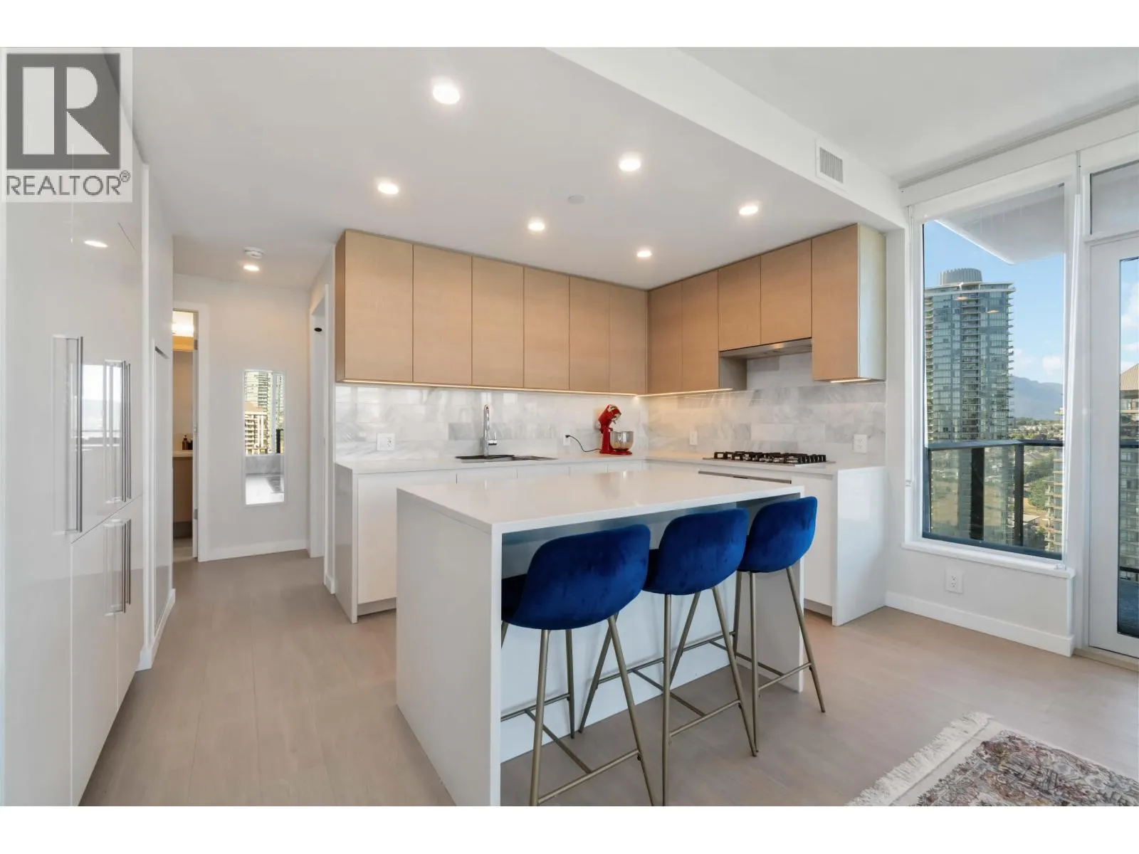 2607 4168 LOUGHEED HIGHWAY