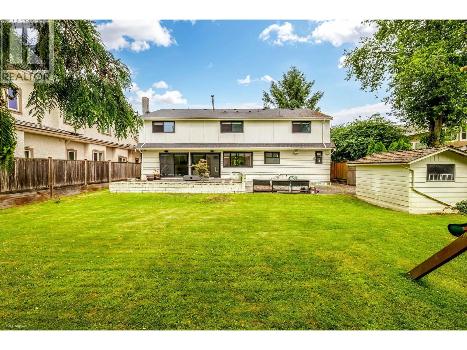 6471 GIBBONS DRIVE
