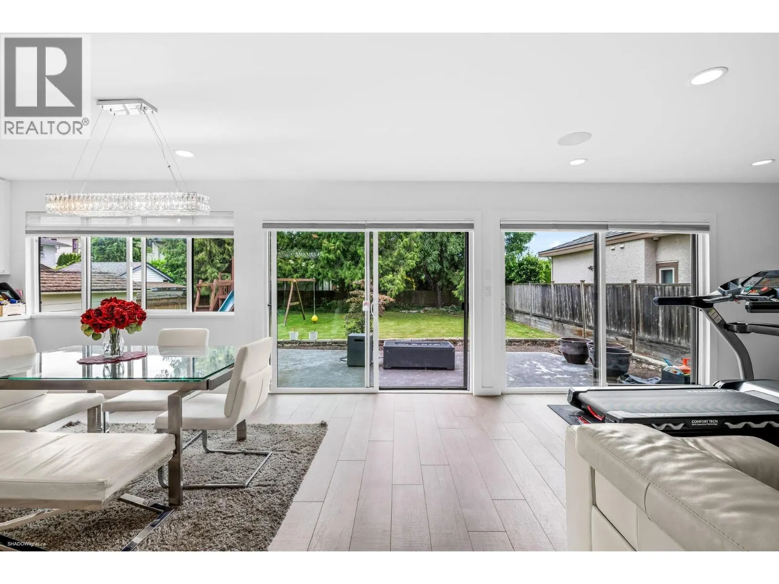 6471 GIBBONS DRIVE