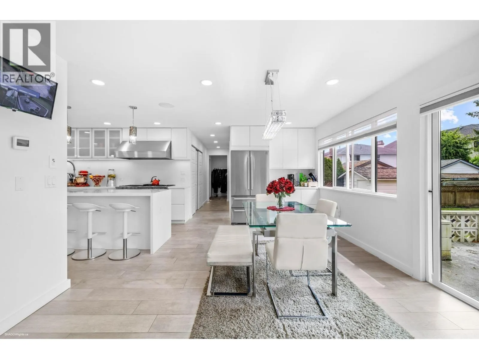 6471 GIBBONS DRIVE