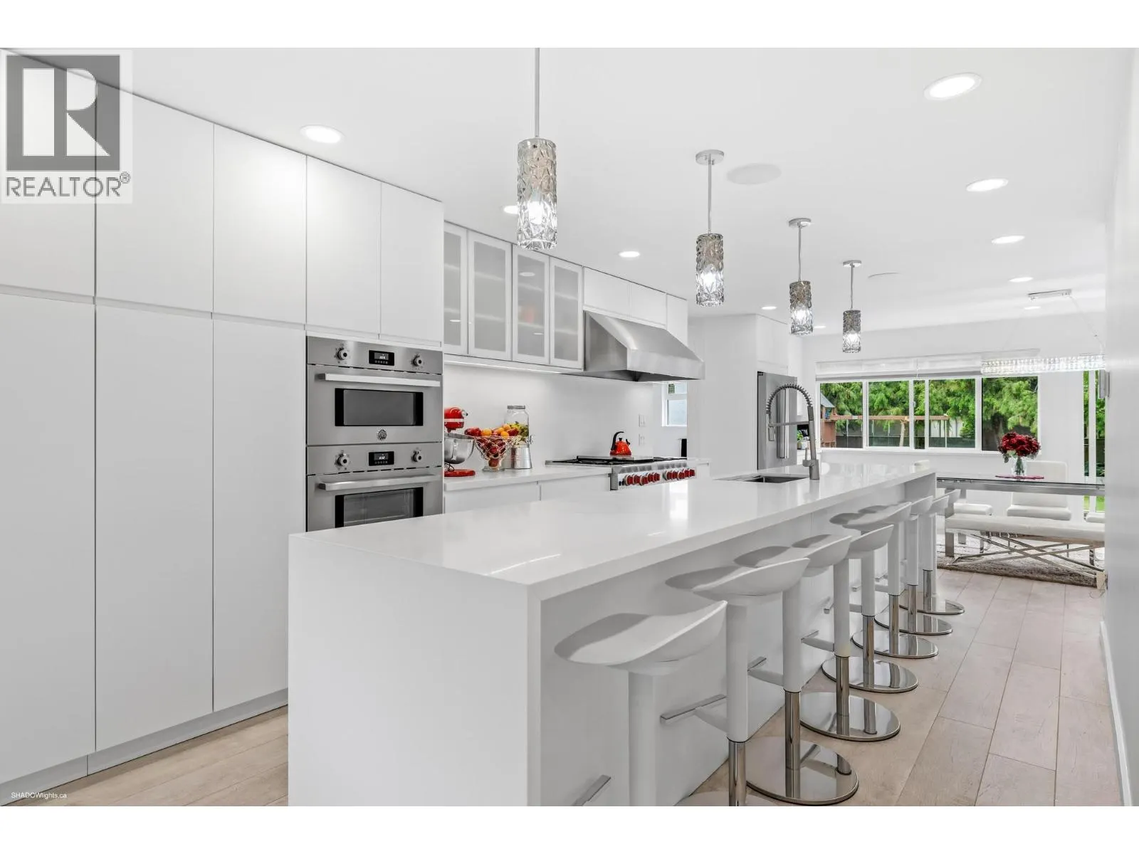 6471 GIBBONS DRIVE