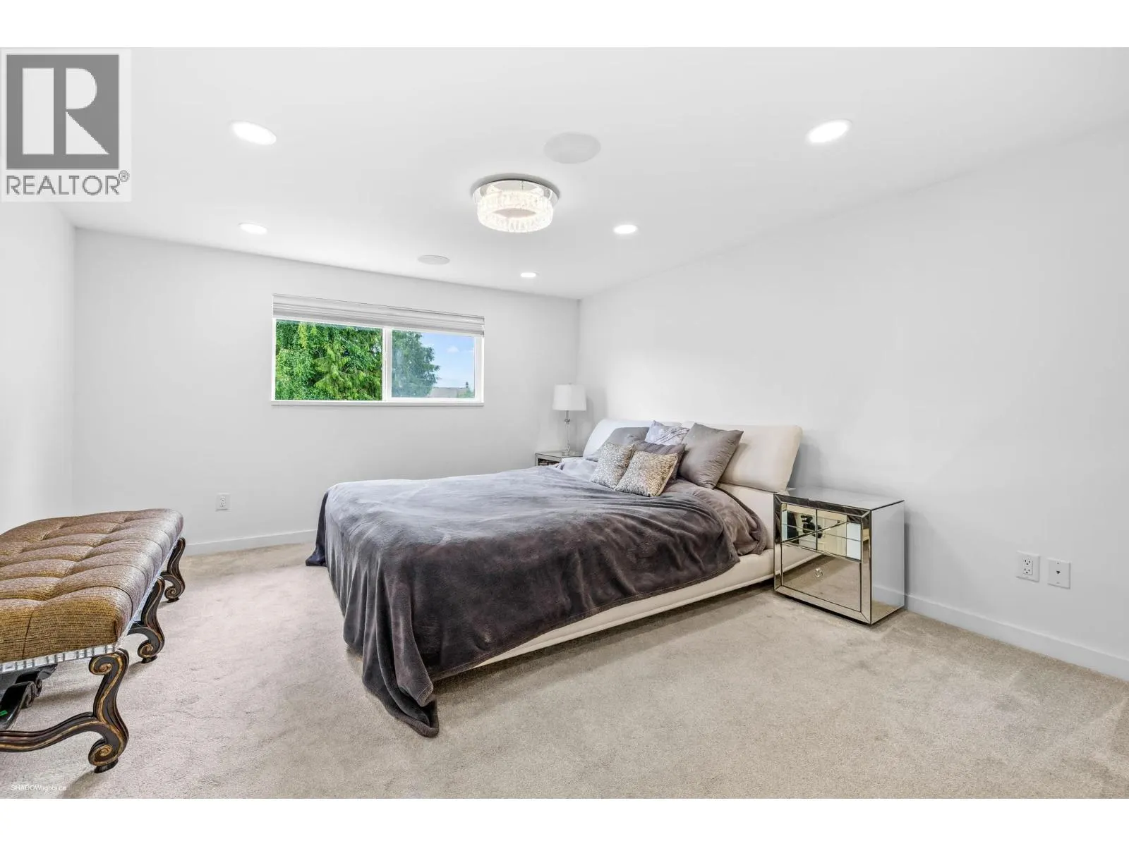 6471 GIBBONS DRIVE