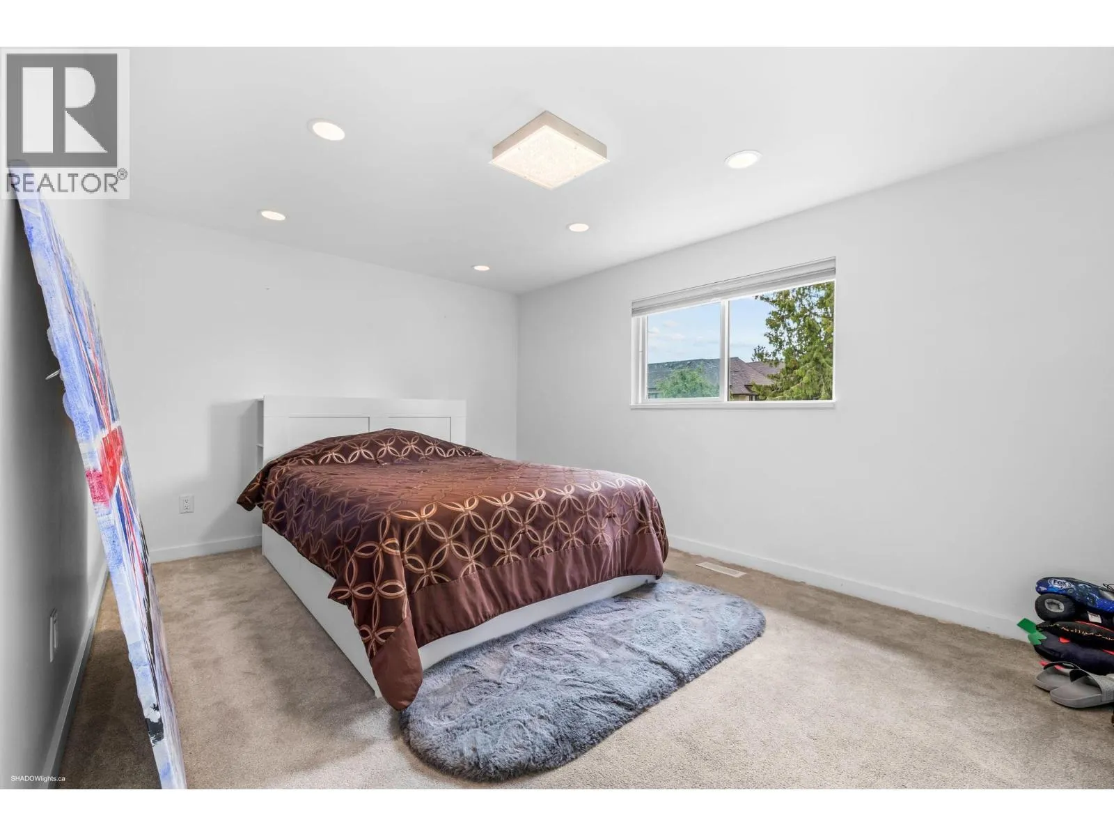 6471 GIBBONS DRIVE